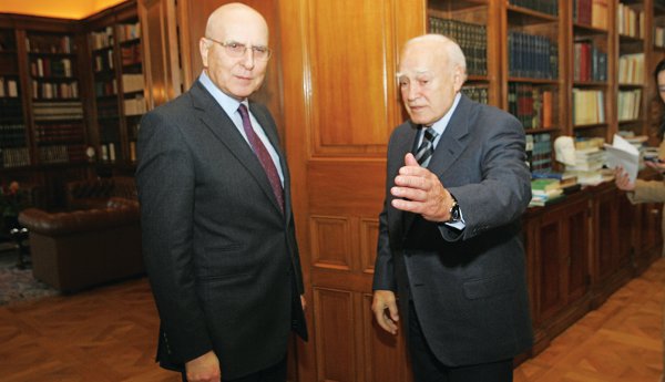 papoulias145