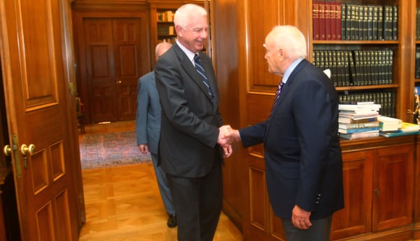 papoulias425
