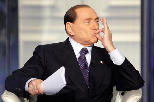 silvio-berlusconi-on-stage