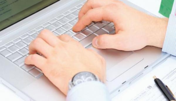 Άρτα: Το «μοιραίο θηλυκό» ήταν… ημεδαπός απατεώνας – Έκαναν «φτερά» 18.000 ευρώ από ερωτοχτυπημένο θύμα