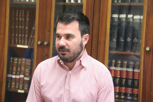 papamimikos papamimikos