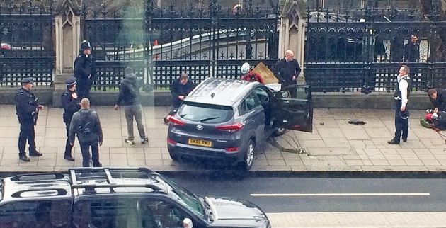 f1_-_3e86a92900000578-4338998-armed_police_have_opened_fire_and_shot_a_person_outside_the_hous-a-63_1490196071189