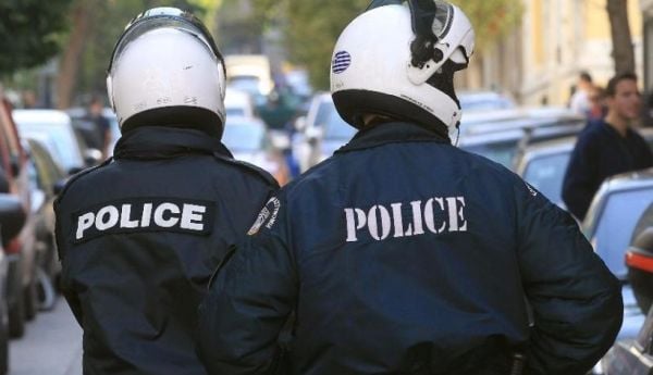 Άγρια ληστεία σε διαμέρισμα στον Πειραιά – Οι δράστες έδεσαν το θύμα τους!