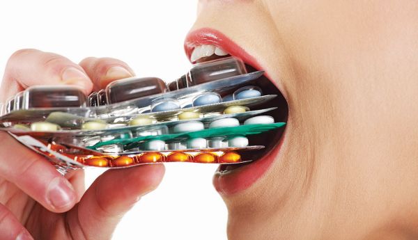 xapiaantibiotics-pills-overuse