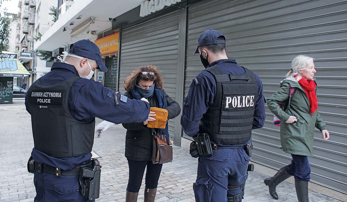 Η Ελλάδα έβαλε «φρένο» στο πρώτο κύμα του κορονοϊού