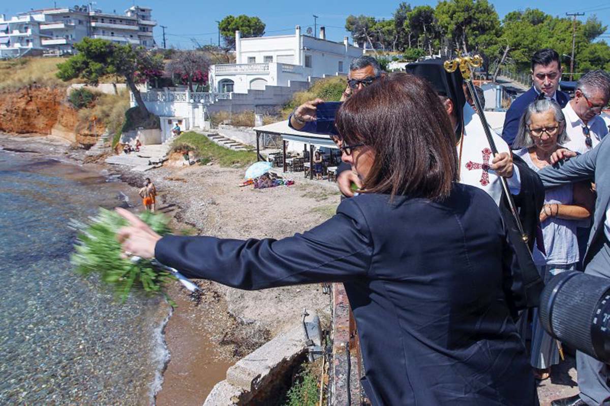 Νέο πυρ για τους χειρισμούς στο Μάτι