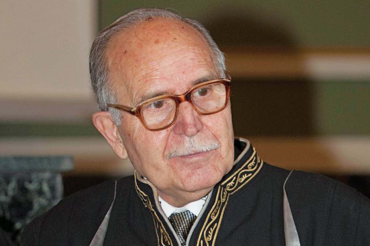 Ντίνος Χριστιανόπουλος