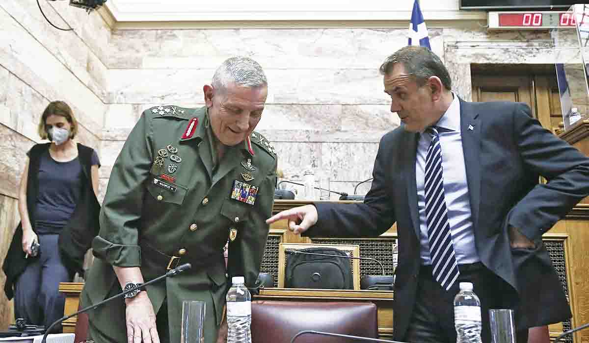 Η βεντέτα Φλώρου – Παναγιωτόπουλου διασύρει τις Ενοπλες Δυνάμεις