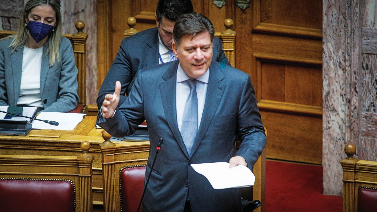Ο Βαρβιτσιώτης εκθειάζει τους Σκοπιανούς!
