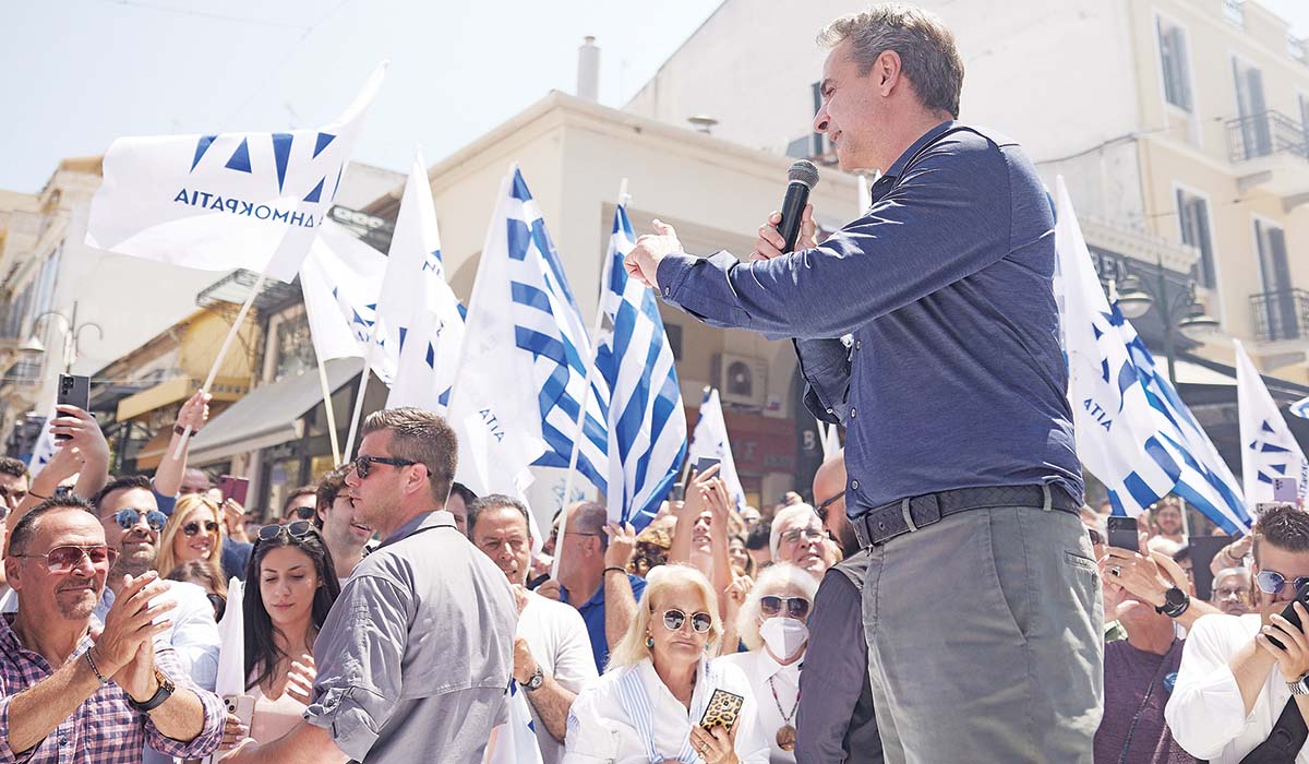 Ο Μητσοτάκης ρίχνει δίχτυα… δεξιά της ΝΔ