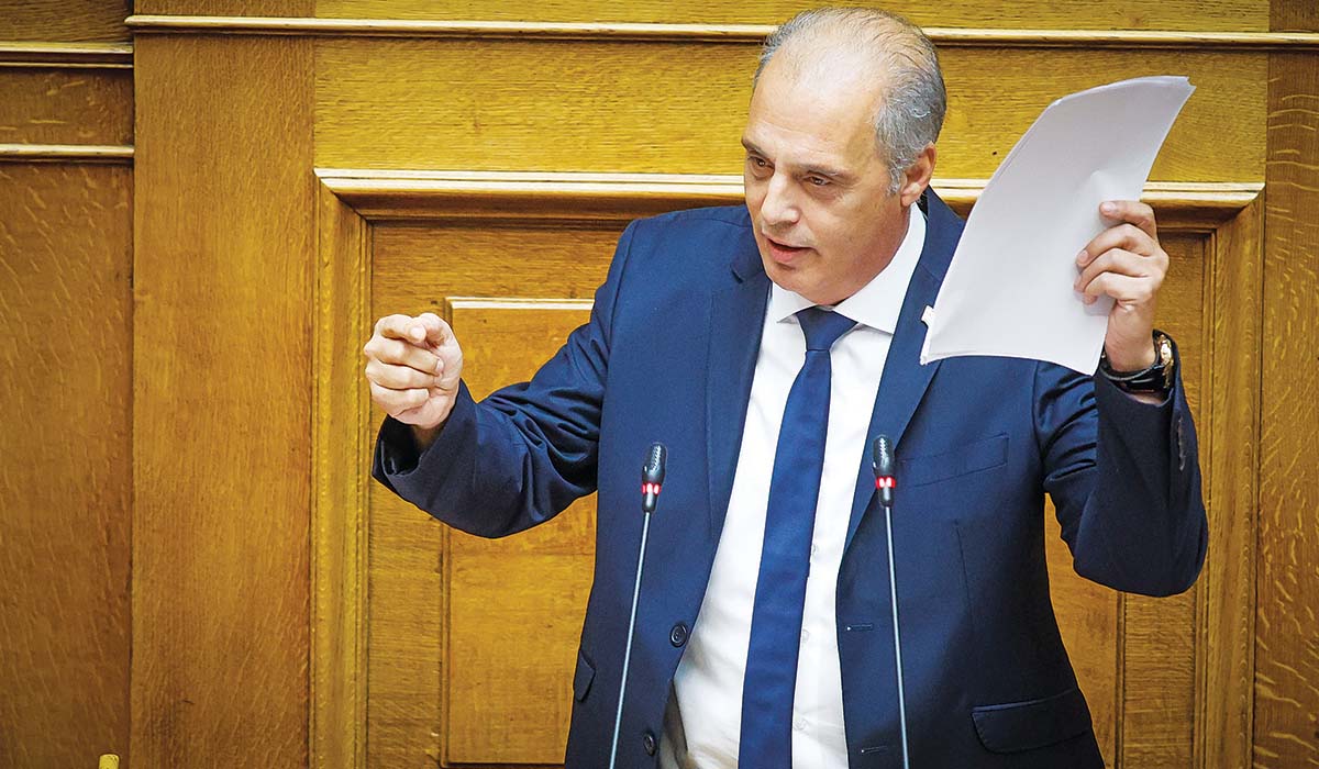 Βελόπουλος: Απόφαση για «μαύρο» στα νομοσχέδια!