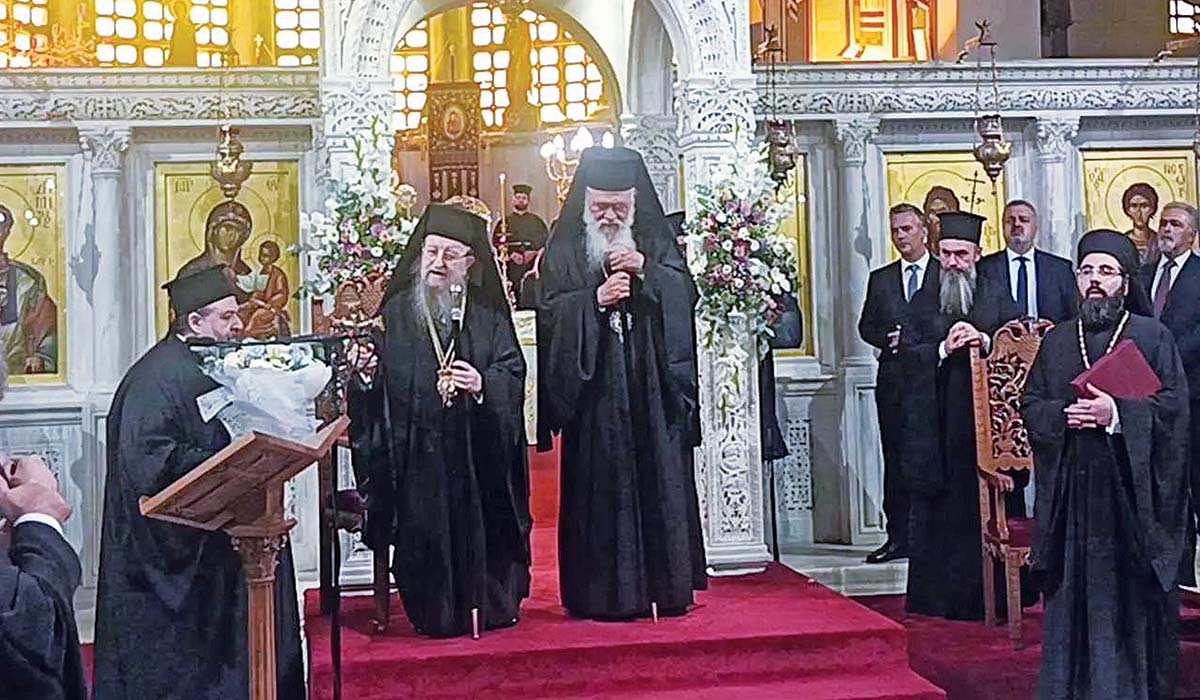 Με δάκρυα αποχαιρέτησε κλήρο και λαό ο Ανθιμος