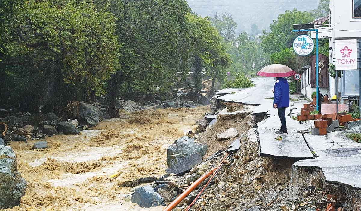 Η Μαγνησία εκπέμπει SOS: Διψάει ο Βόλος, χάθηκαν οι υποδομές στο νότιο Πήλιο