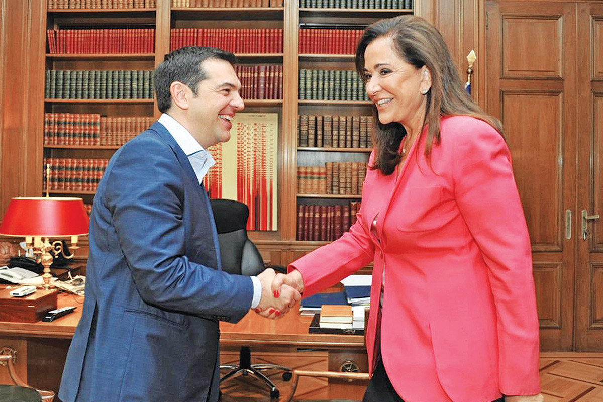 Μάθημα Ντόρας στον… συστημικό Τσίπρα