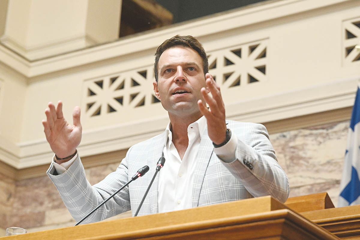 Ηχηρό αντάρτικο από 16 (!) στον Κασσελάκη