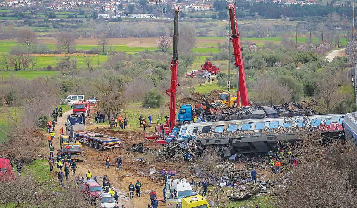 Υστερα από 8 μήνες πήρε δείγματα από τα Τέμπη το Χημείο