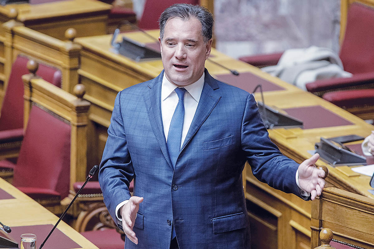 Θράσος Αδωνη για περικοπές παροχών ΕΦΚΑ