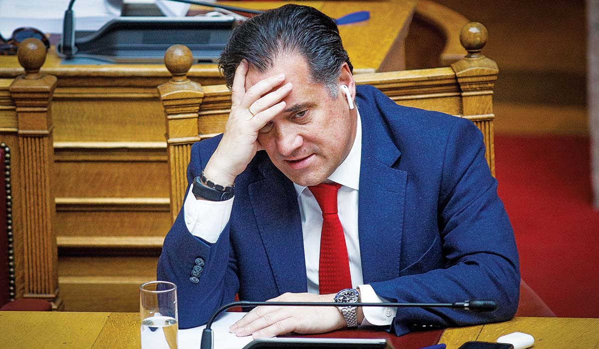 «Εξέγερση» κατά του Αδωνη!