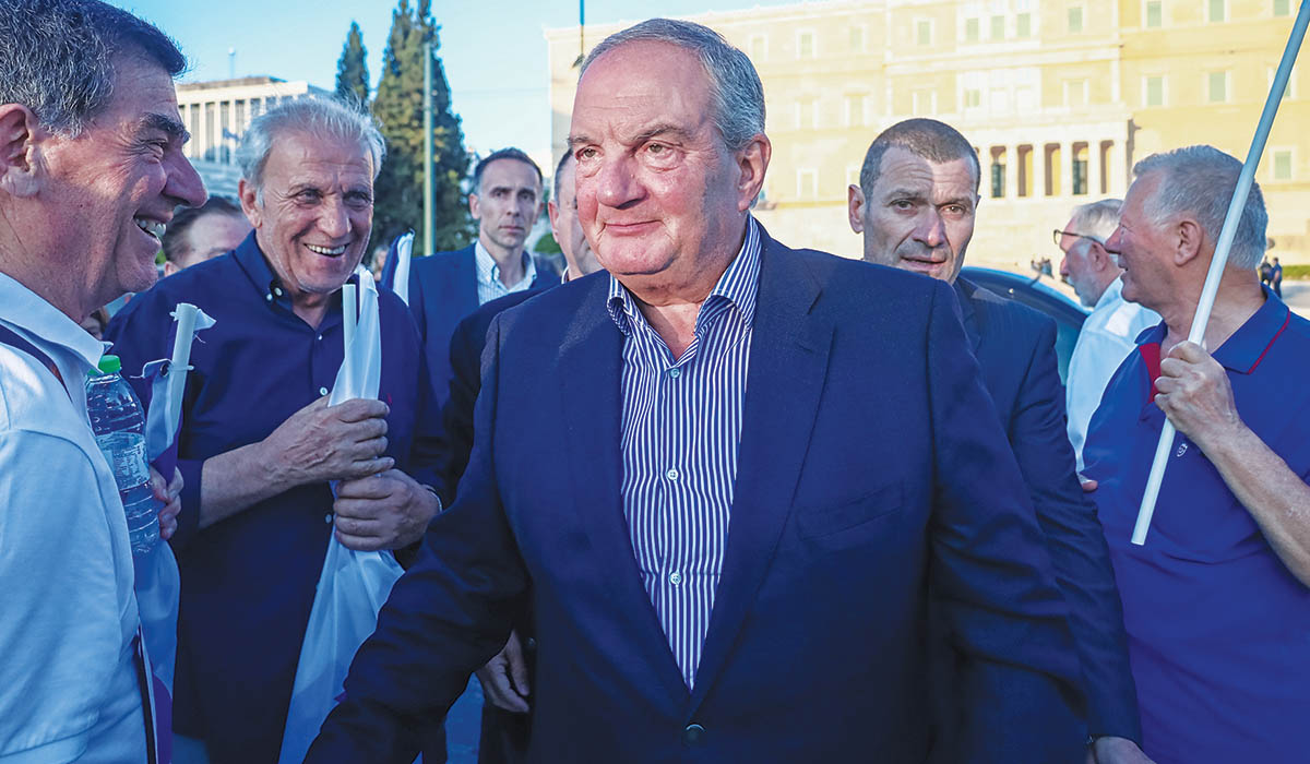 Αγωνία στο Μαξίμου για την παρέμβαση Καραμανλή