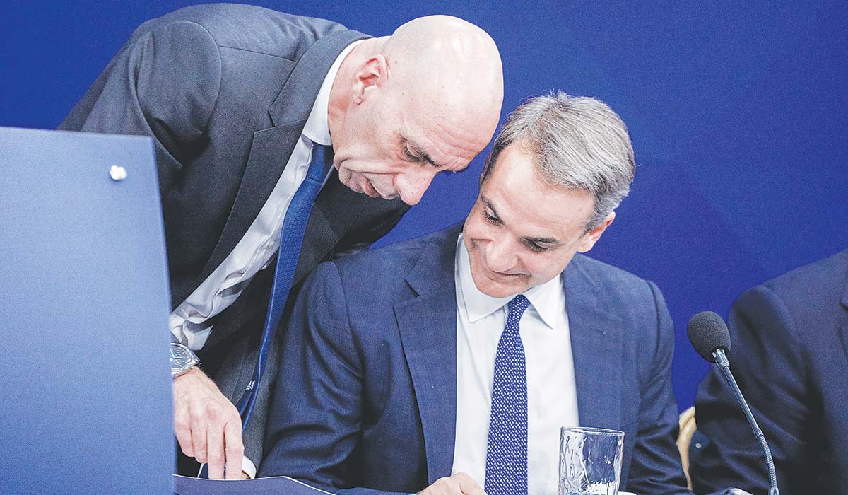 Κυβερνητικό μένος κατά της «δημοκρατίας»
