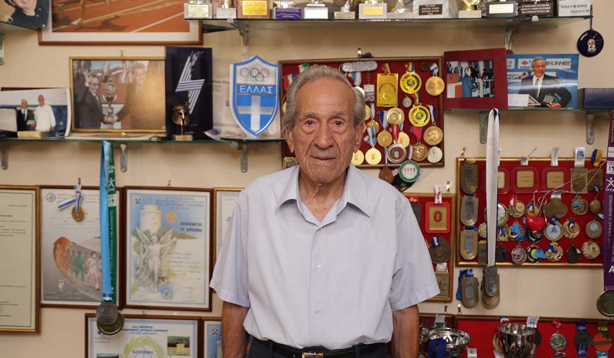 Στέλιος Πρασσάς: Μαραθωνοδρόμος ετών 92