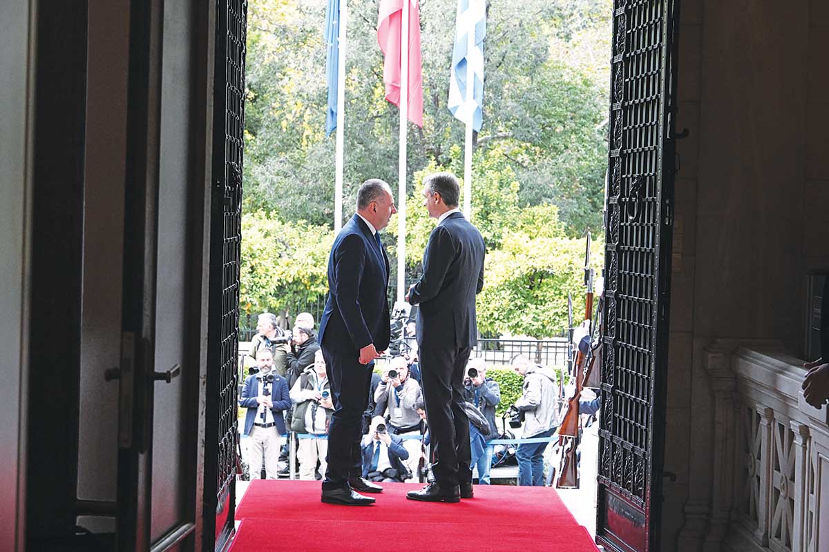 Επιφυλακτικά τα κόμματα για το αποτέλεσμα της επίσκεψης