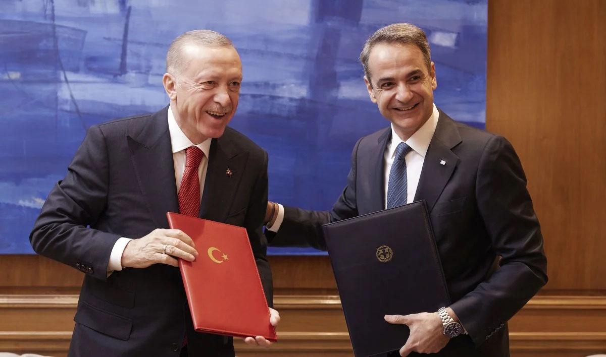 Πώς η συμφωνία Μητσοτάκη – Ερντογάν γκριζάρει κι άλλο το Αιγαίο