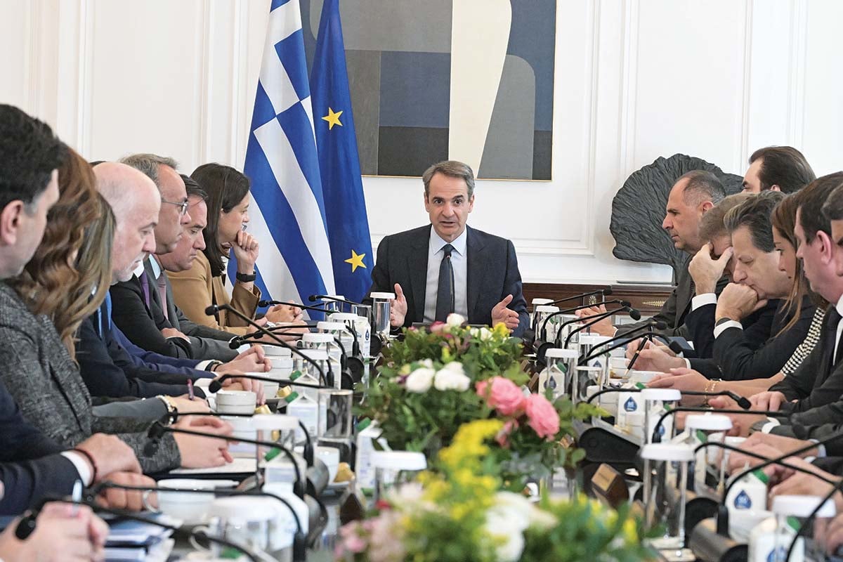 Ανοιχτό μέτωπο με την Εκκλησία