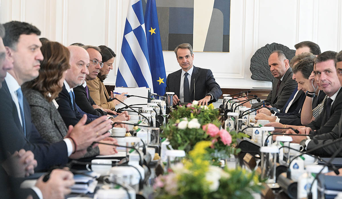 «Μασάζ» από τον Μητσοτάκη για τον γάμο των ομοφύλων!