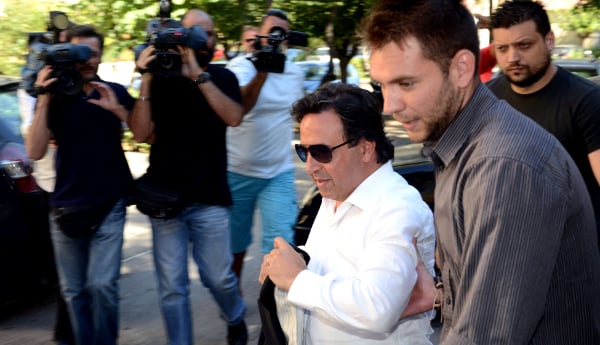 Ξέχασε ο Ρέστης 251 (!) εταιρίες του