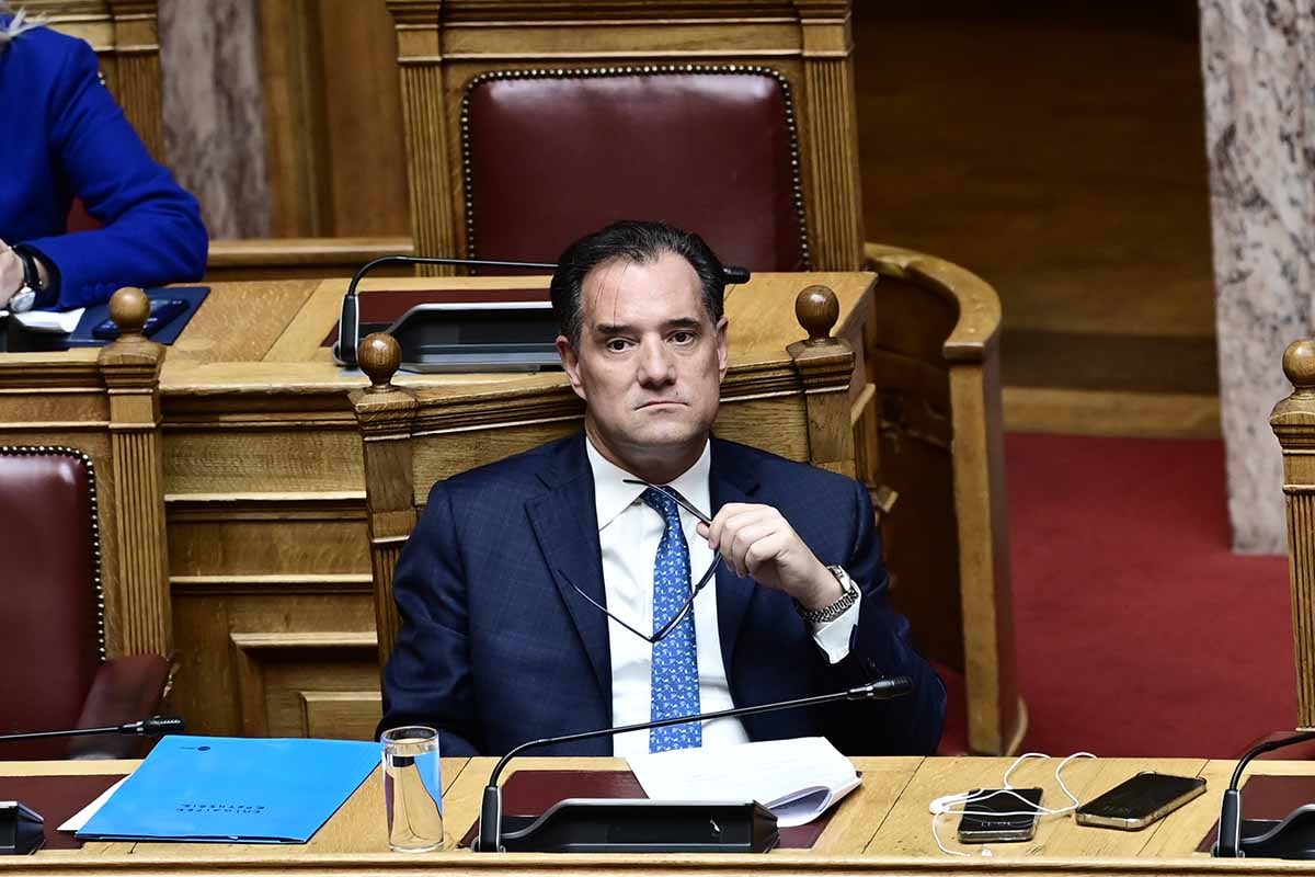 Τα… πήρε ο Μητσοτάκης με τον Αδωνι
