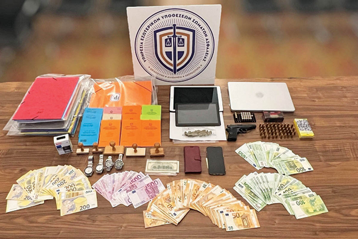 Μίζες 300-3.500 € έπαιρνε υπάλληλος της Περιφέρειας!