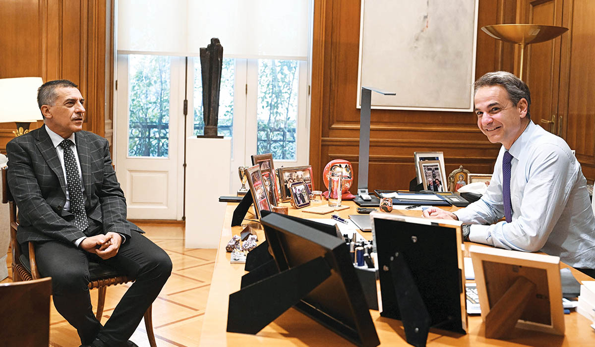 «Κατηγορώ» Κουρέτα με ανάρτηση-φωτιά!