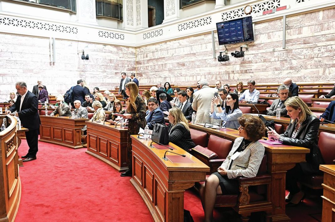 Gay pride η Βουλή με ανοχή της κυβέρνησης