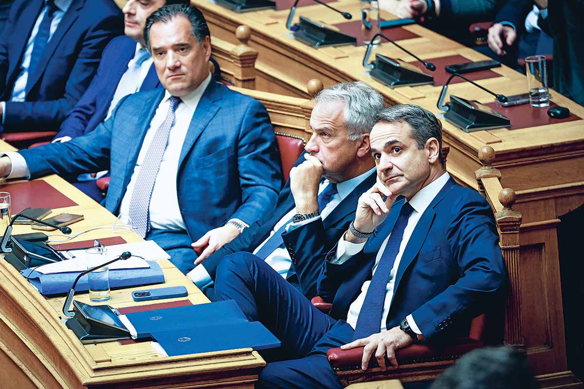Kαθεστώς υπο κατάρρευση: Οι τελευταίες μέρες της Πομπηίας για το σύστημα Μαξίμου