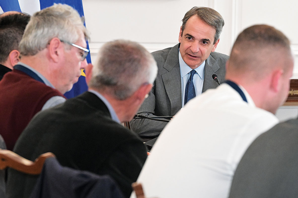 Με άδεια χέρια έφυγαν οι αγρότες από τη συνάντηση με τον πρωθυπουργό