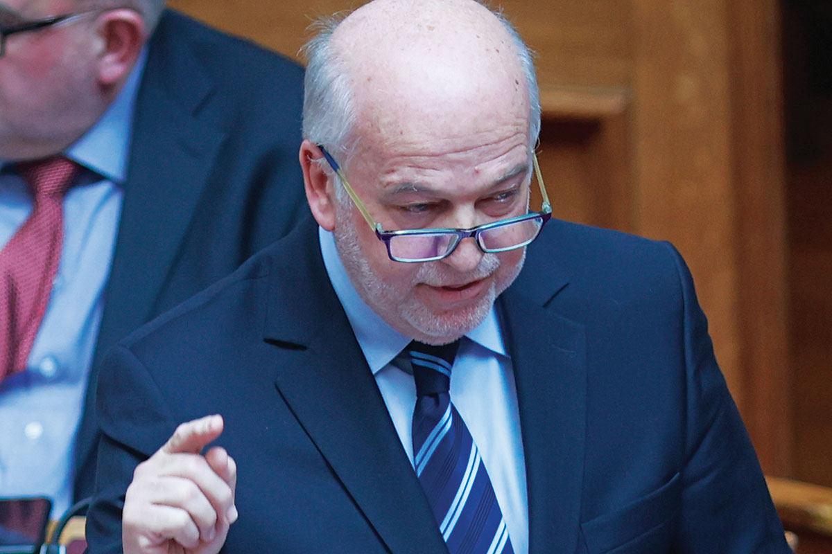 Γιώργος Φλωρίδης: Ένας υπουργός που είναι για… τα μπάζα