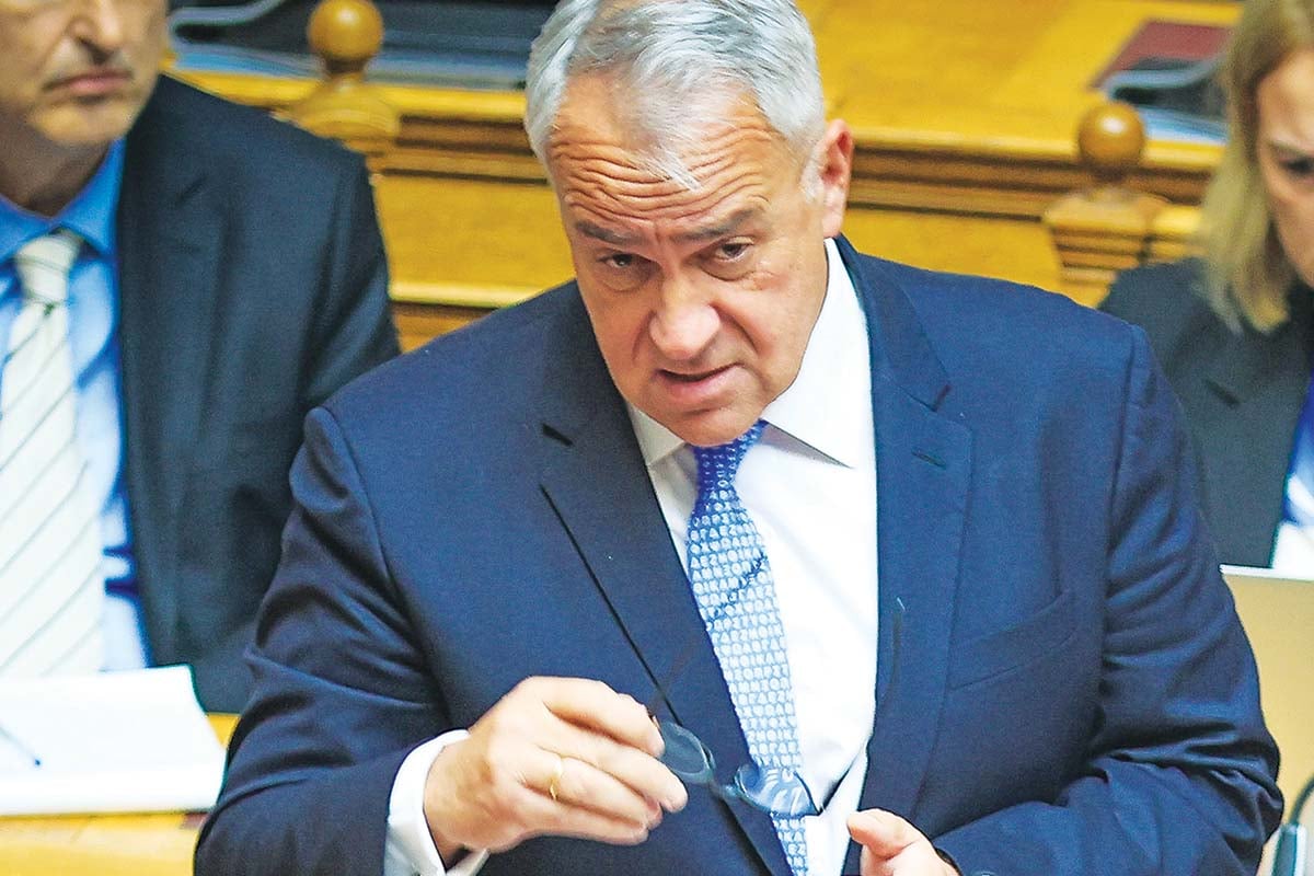 Υπέκυψε στον… διεθνισμό ο υπερπατριώτης Βορίδης