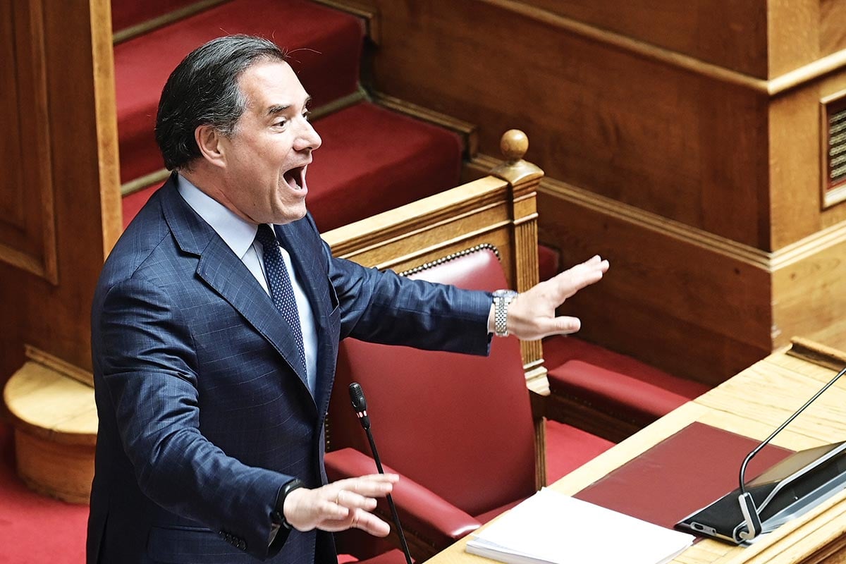 Ο Αδωνις υπέγραψε την ιδιωτικοποίηση του ΕΣΥ