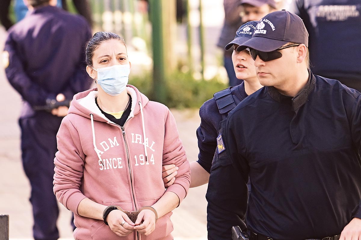 Κολωνός: Ξανά στο εδώλιο η μητέρα!