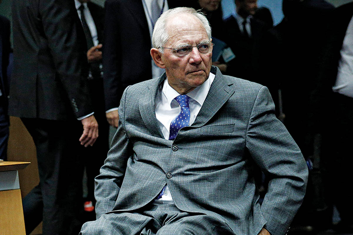 Βόλφγκανγκ Σόιμπλε: Βγάζει χολή ακόμα και  από τον… τάφο του!