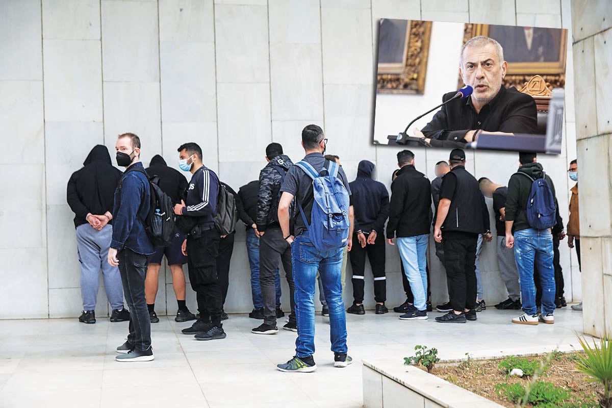 Υπάλληλοι στον Δήμο Πειραιά οι χούλιγκαν
