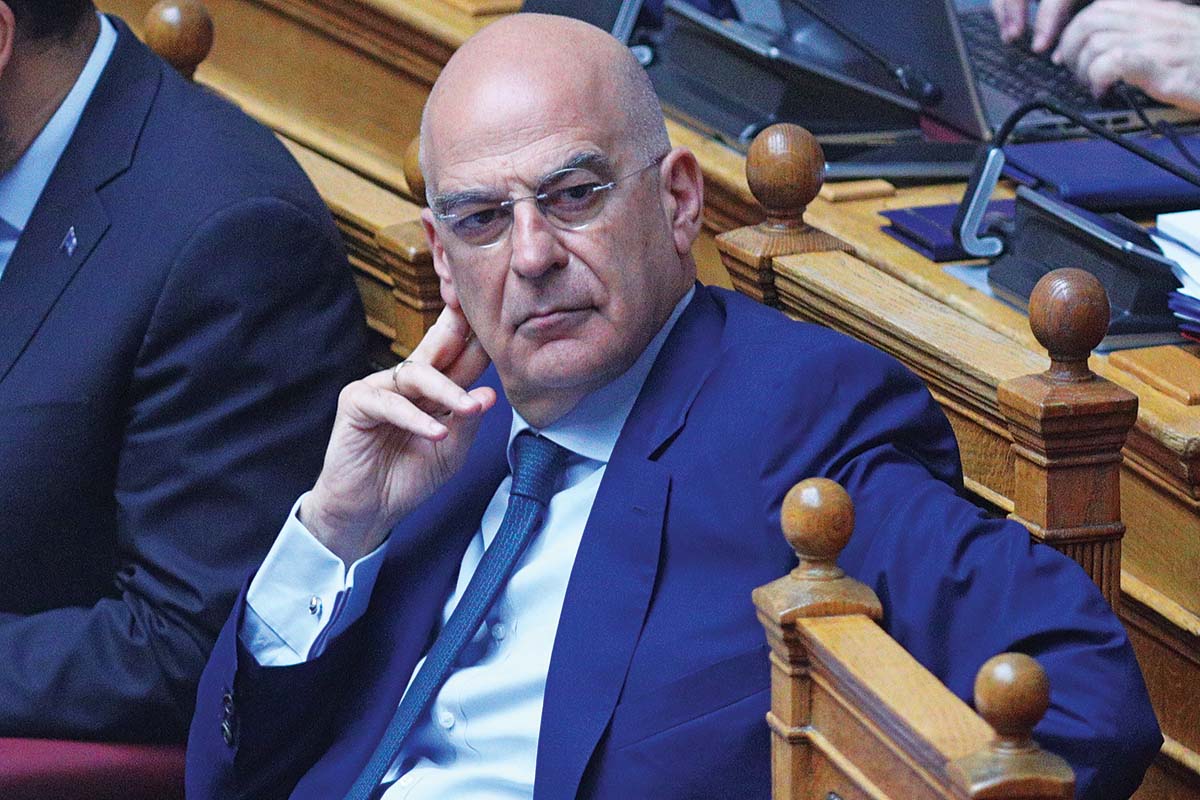 «Αδειασμα» Δένδια σε Μητσοτάκη