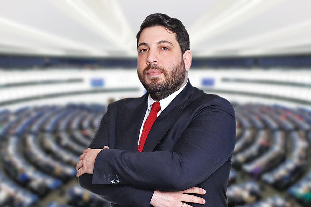 Ραφαήλ Καλυβιώτης: «Η Ε.Ε. αποτελεί μια γεωπολιτική… μαύρη τρύπα»