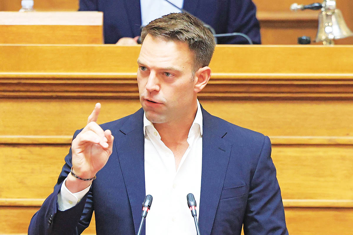 Πήγε στην Κ.Ο. για να πει ότι δεν πρόκειται  να αφήσει την ηγεσία