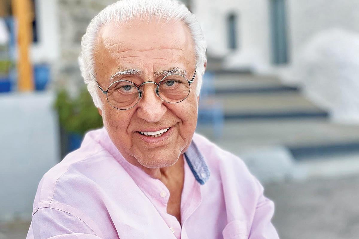 Τάσος Μπιρσίμ: Ο σκηνοθέτης που έχτισε τον μύθο του Παπανδρέου