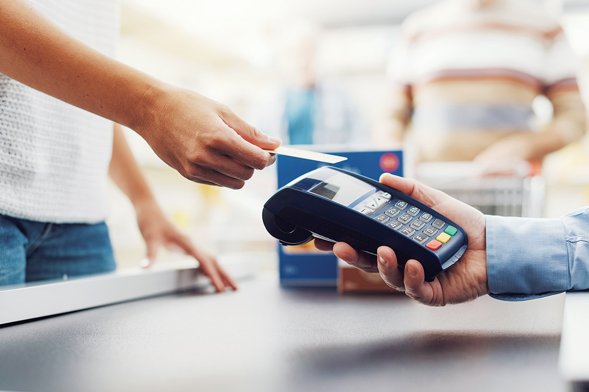 ΑΑΔΕ: Μπάχαλο με  e-mails για τα POS!