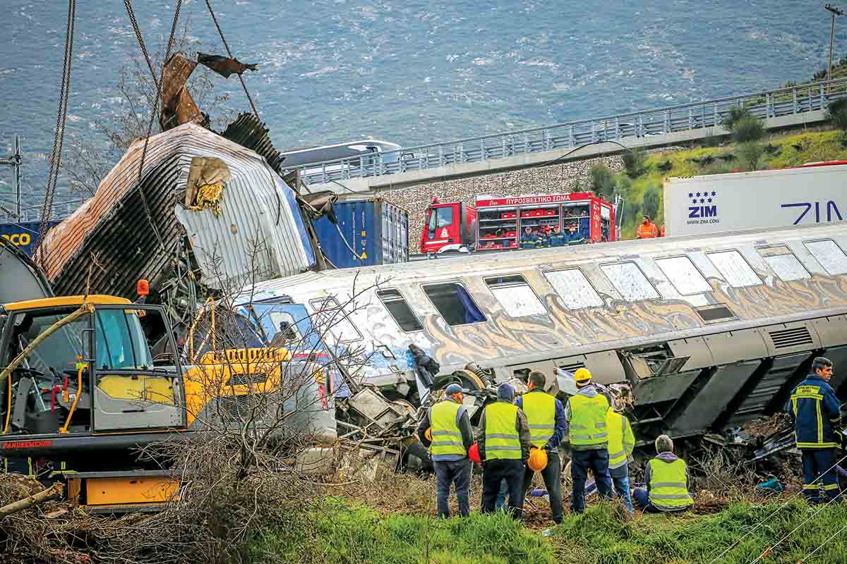 Πόρισμα «βόμβα» θέτει νέα ερωτήματα για τα Τέμπη