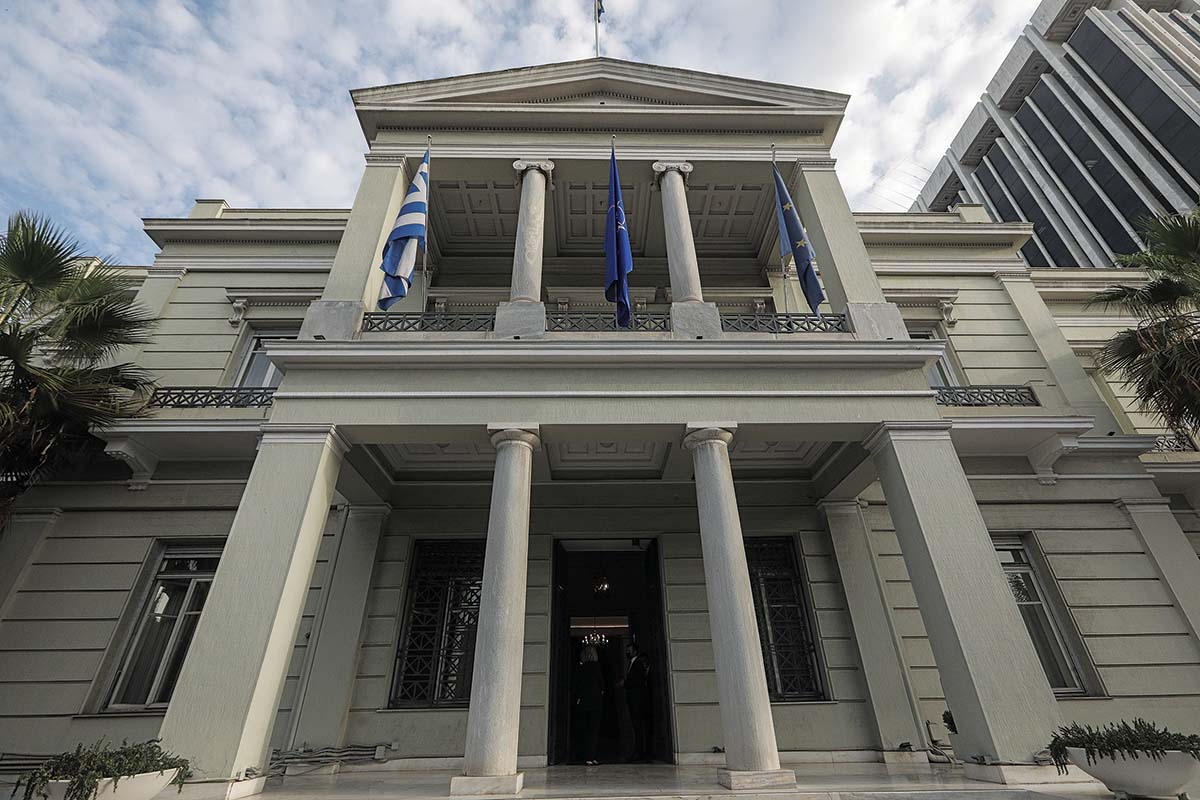 Μαγειρέματα του Μαξίμου για τους νέους διπλωμάτες