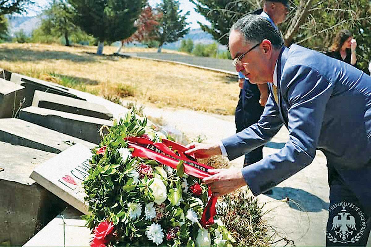 Ακραία πρόκληση! Ο πρόεδρος της Αλβανίας σε εκδήλωση των Τσάμηδων